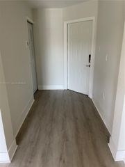 11102 NW 83rd St 201, Doral, FL 33178