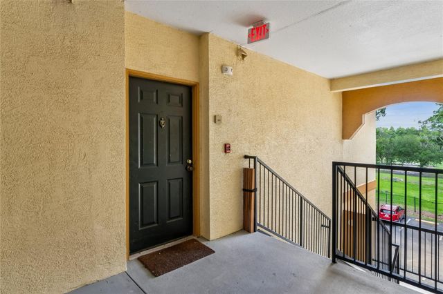 5618 PINNACLE HEIGHTS CIRCLE 309, Tampa, FL 33624