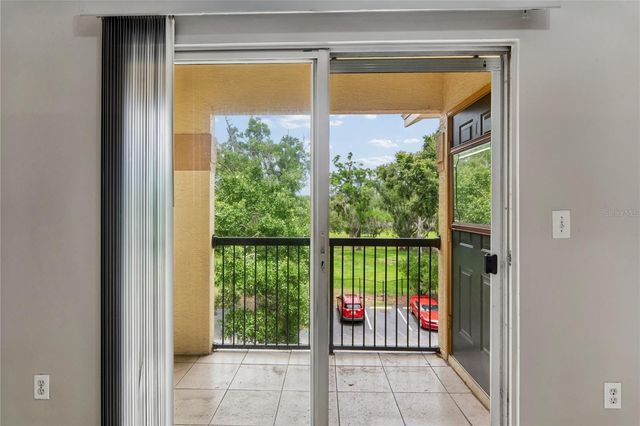 5618 PINNACLE HEIGHTS CIRCLE 309, Tampa, FL 33624