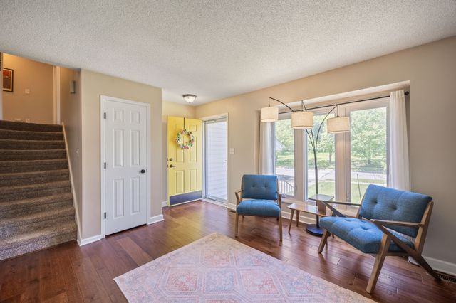 4605 70th Place, Urbandale, IA 50322