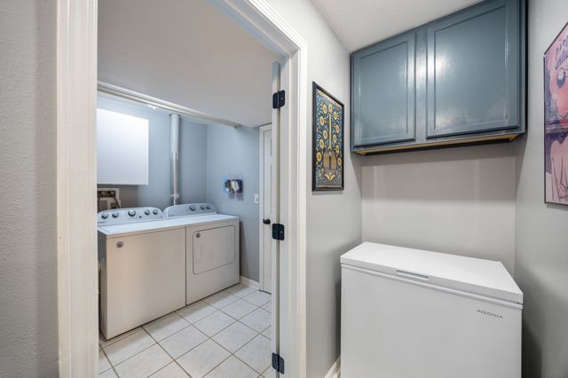 4605 70th Place, Urbandale, IA 50322