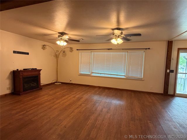306 NE 4th, Wilburton, OK 74578