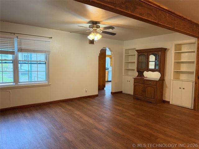 306 NE 4th, Wilburton, OK 74578