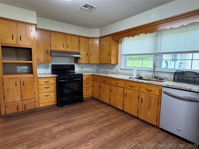 306 NE 4th, Wilburton, OK 74578