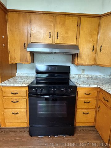 306 NE 4th, Wilburton, OK 74578