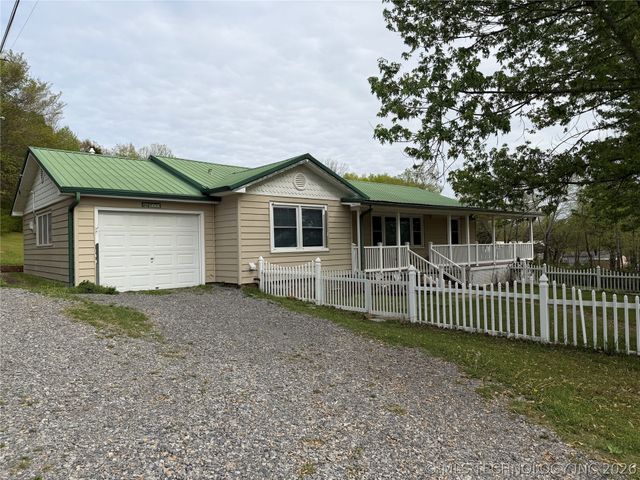 306 NE 4th, Wilburton, OK 74578