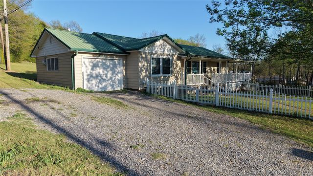 306 NE 4th, Wilburton, OK 74578