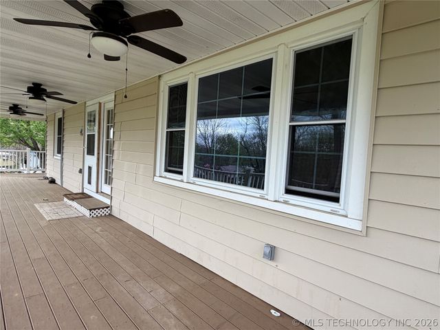 306 NE 4th, Wilburton, OK 74578
