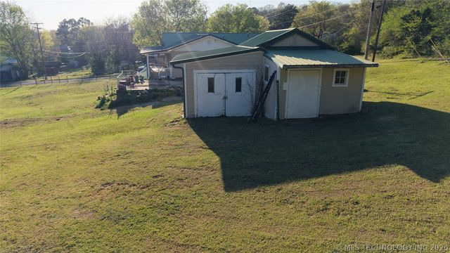 306 NE 4th, Wilburton, OK 74578