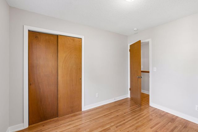 15001 Oakland Avenue S, Burnsville, MN 55306