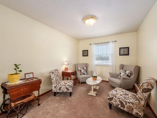 3266 Prairie Gardens Court, Hilliard, OH 43026