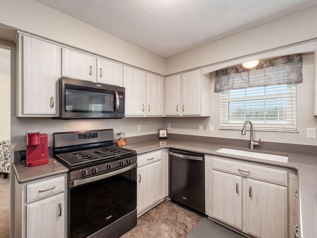 3266 Prairie Gardens Court, Hilliard, OH 43026