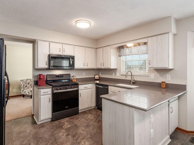 3266 Prairie Gardens Court, Hilliard, OH 43026