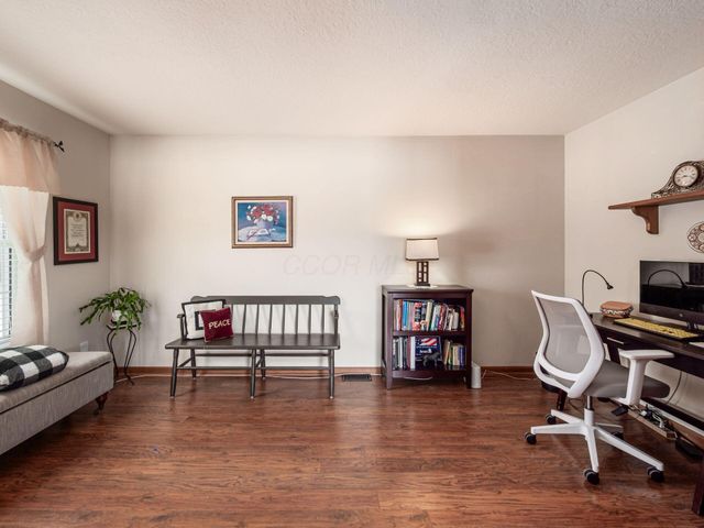 3266 Prairie Gardens Court, Hilliard, OH 43026