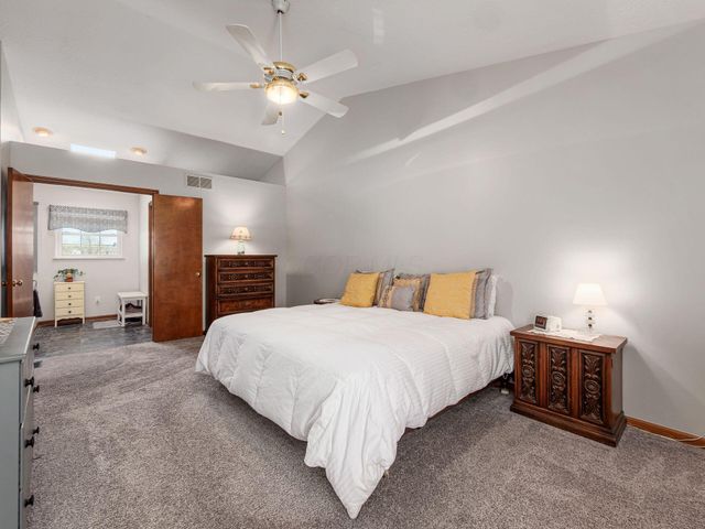 3266 Prairie Gardens Court, Hilliard, OH 43026