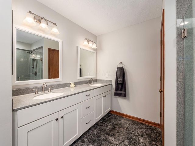 3266 Prairie Gardens Court, Hilliard, OH 43026