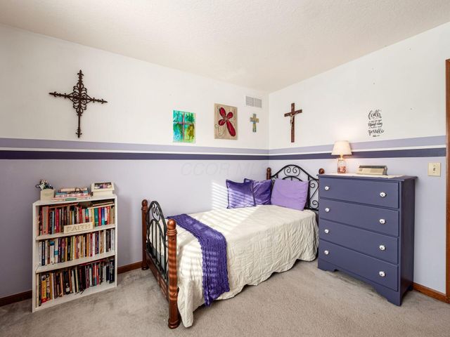 3266 Prairie Gardens Court, Hilliard, OH 43026