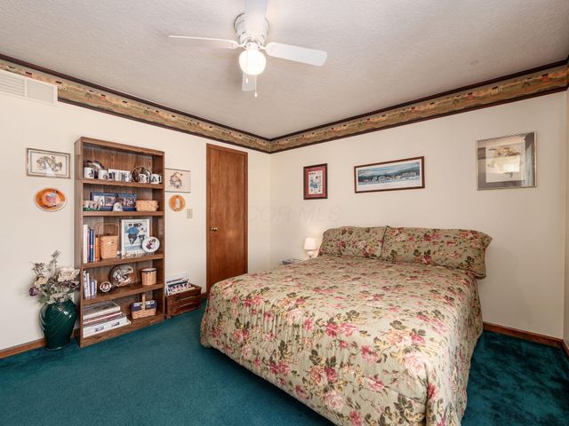 3266 Prairie Gardens Court, Hilliard, OH 43026