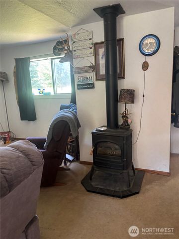 110 112 May, Sequim, WA 98382