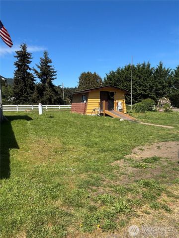 110 112 May, Sequim, WA 98382