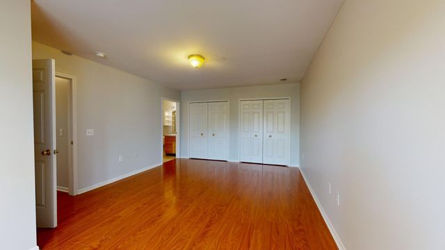 2771 S Knightsbridge Circle, Ann Arbor, MI 48105