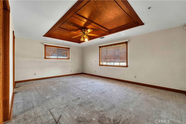 8327 W Avenue I, Lancaster, CA 93536