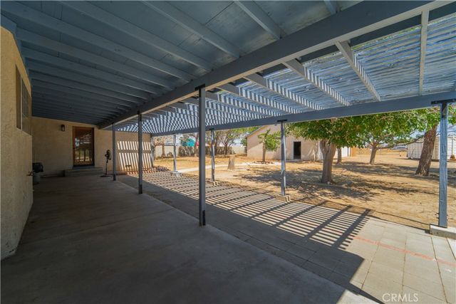 8327 W Avenue I, Lancaster, CA 93536