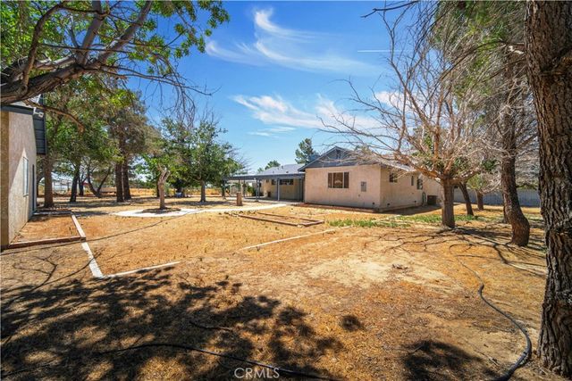 8327 W Avenue I, Lancaster, CA 93536