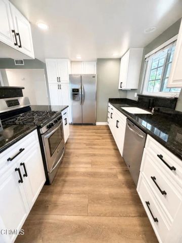 3083 Jessica Street, Newbury Park, CA 91320