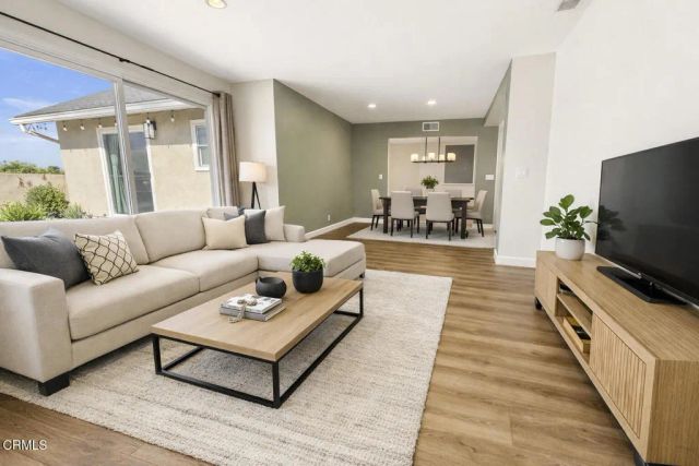 3083 Jessica Street, Newbury Park, CA 91320