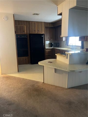 22601 Bear Valley Road 70, Apple Valley, CA 92308