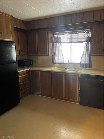 22601 Bear Valley Road 70, Apple Valley, CA 92308