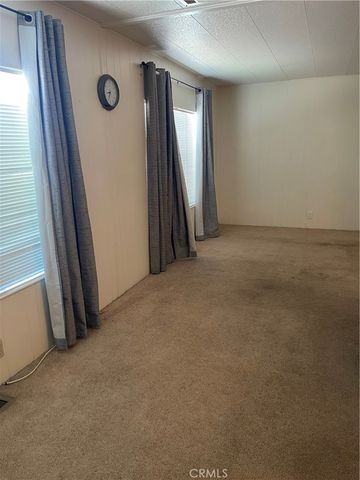 22601 Bear Valley Road 70, Apple Valley, CA 92308