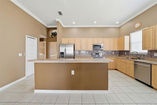 5553 BRADDOCK DRIVE, Zephyrhills, FL 33541