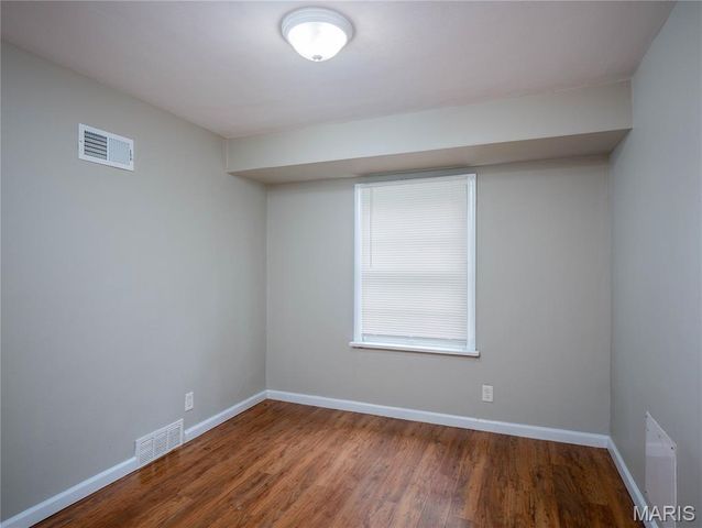 101 Florwood Court, St Louis, MO 63135