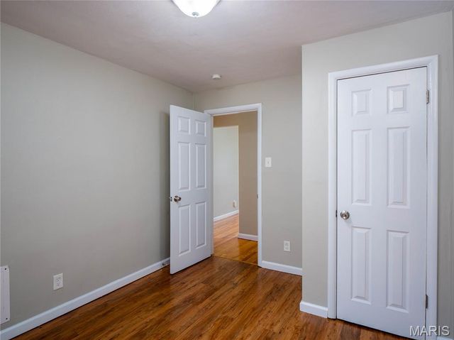 101 Florwood Court, St Louis, MO 63135