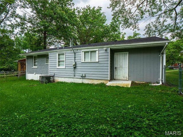 101 Florwood Court, St Louis, MO 63135