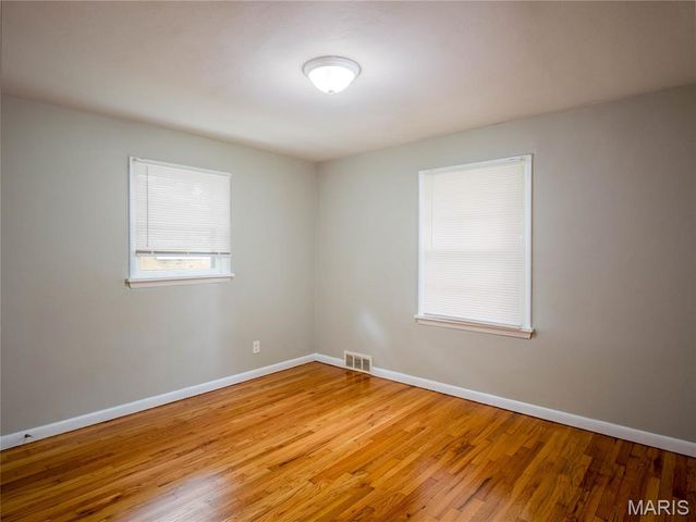 101 Florwood Court, St Louis, MO 63135