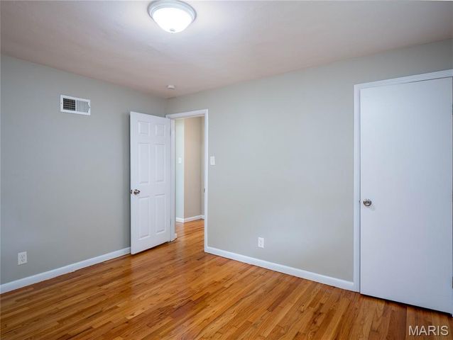 101 Florwood Court, St Louis, MO 63135