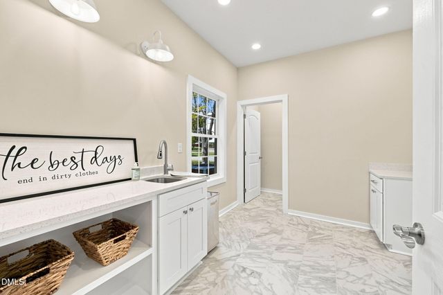 406 N Webb Street, Selma, NC 27576