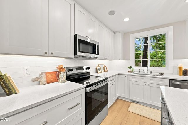 406 N Webb Street, Selma, NC 27576