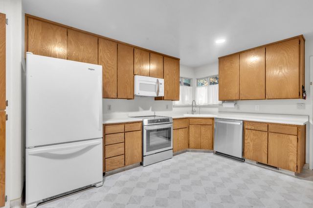 23568 Robin Rd, Pioneer, CA 95666