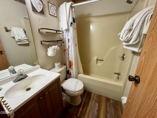 2340 Avon Circle, Sevierville, TN 37876