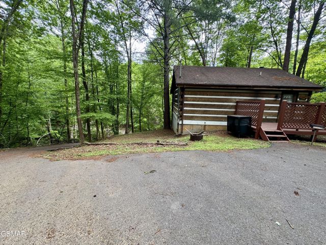 2340 Avon Circle, Sevierville, TN 37876