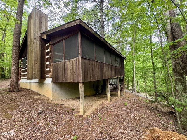 2340 Avon Circle, Sevierville, TN 37876