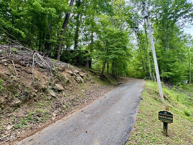 2340 Avon Circle, Sevierville, TN 37876