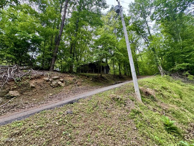 2340 Avon Circle, Sevierville, TN 37876
