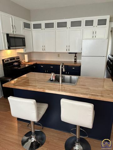 1001 Market ST, Emporia, KS 66801