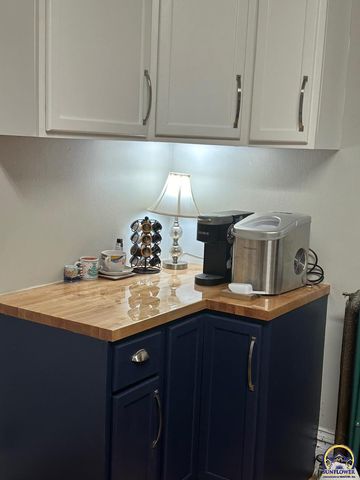 1001 Market ST, Emporia, KS 66801