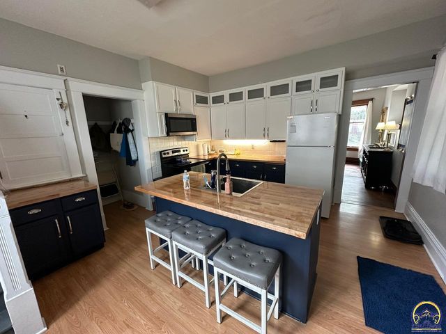 1001 Market ST, Emporia, KS 66801